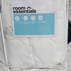NEW Twin/XL Twin Waterproof Mattress Pad