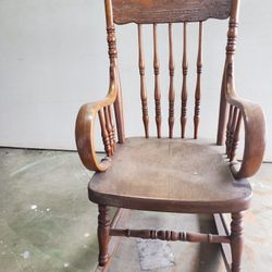 Children's Rocking Chair OLD