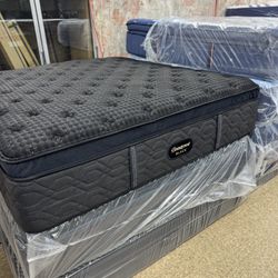 Beauteyrest Black Series Three Pillow Top King Size Mattress $699 Only