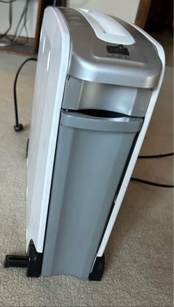Black & Decker CC600 6-Sheet Paper Shredder