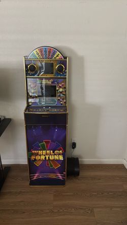 Wheel of fortune arcade machine