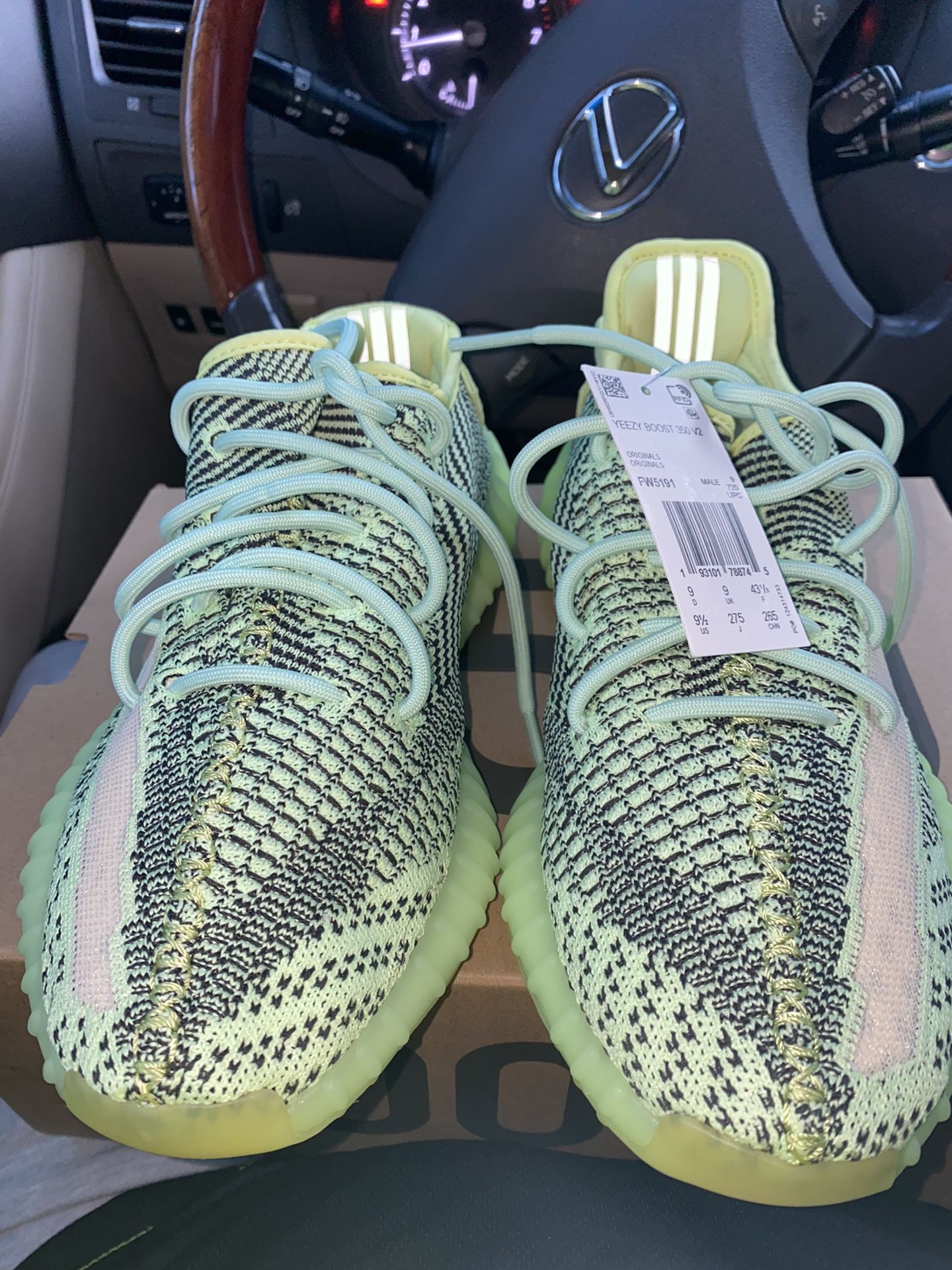 DS Adidas Yeezy 350 Yeezreel 9.5