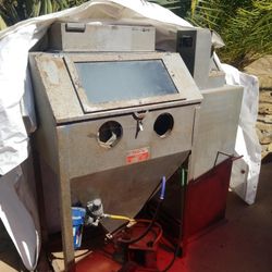 Trinco Sand / Bead Blast Cabinet