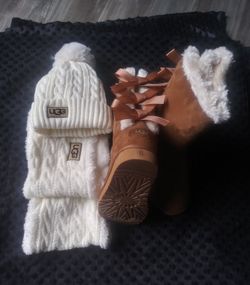 Hat scarf and boot all color