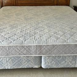 King Bed (delivery available)