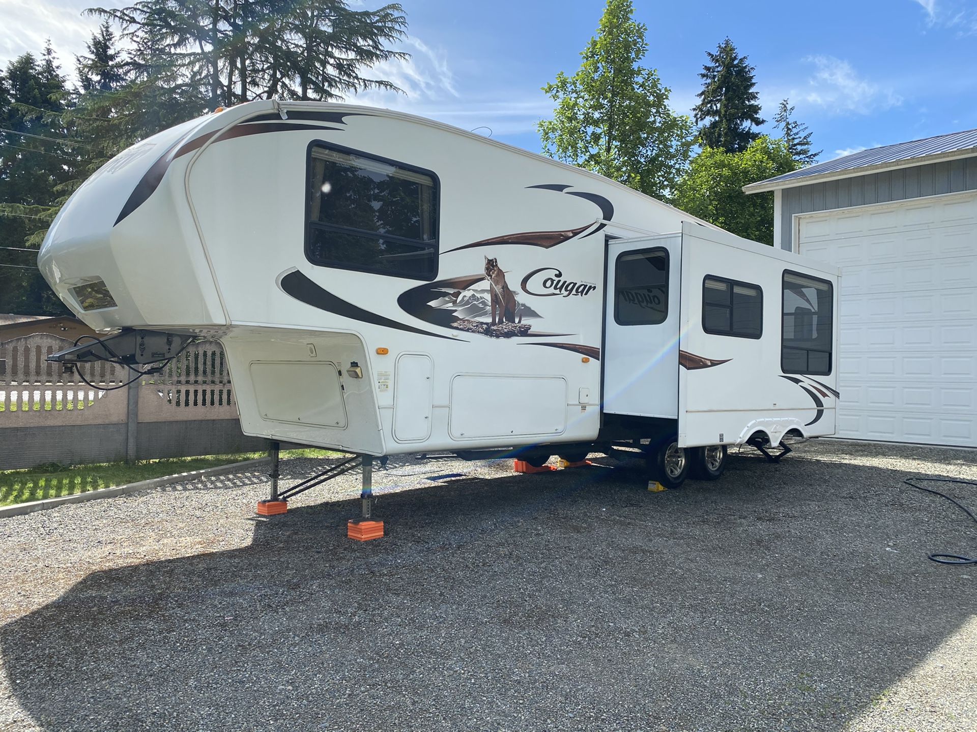 Keystone Cougar Bunkhouse 5th Wheel for Sale in Federal Way, WA OfferUp