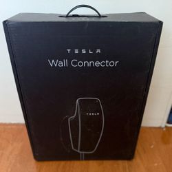 Tesla Wall Connector