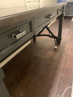 Business Executive Table