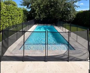 Pool Fence 87 linear ft