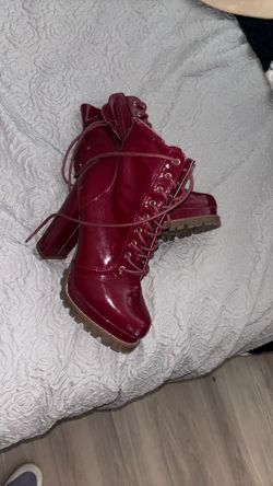 Size 7 Boots Barely Worn 