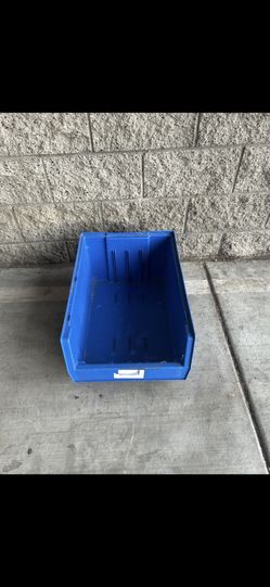 Line Storage Container