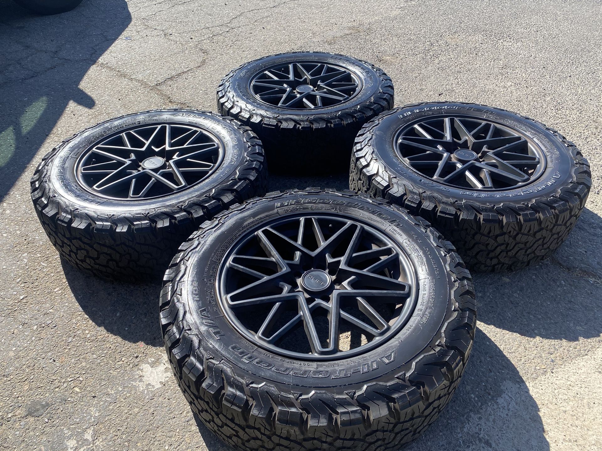 Bfg Ruff Riders 17” Ruff 5x4.5 wheels (explorer CR-V RAV4 highlander cherokee etc ...