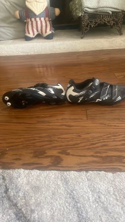Women’s spin shoes