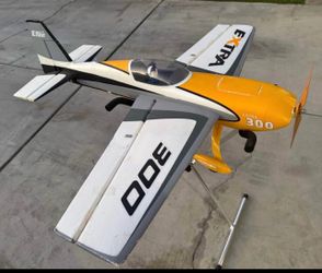 E-Flite Extra 300 1.3m