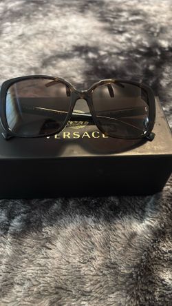 VERSACE WOMAN SUN GLASSES 