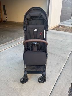 Mamazing lightweight travel stroller