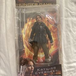 Katniss Everdeen “The Hunger Games” Collectible Figure