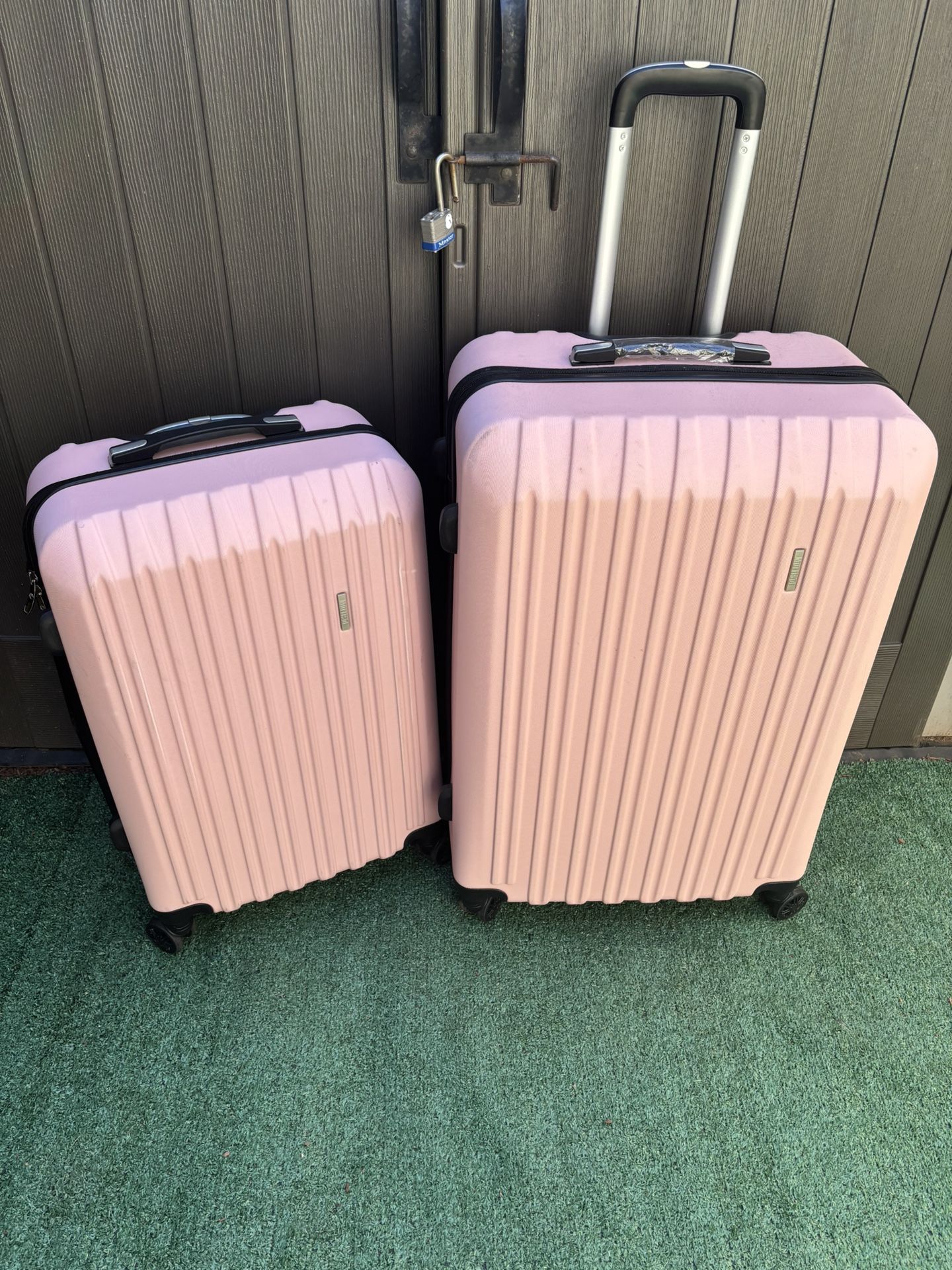 Travel Matching Rolling Suitcase - Pink
