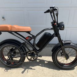 1000W Electric Chopper E-Bike, 25ah Battery, 30 Mph, E-bik +  Lock. 
