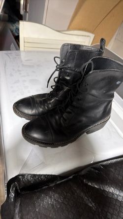 Women leather boots