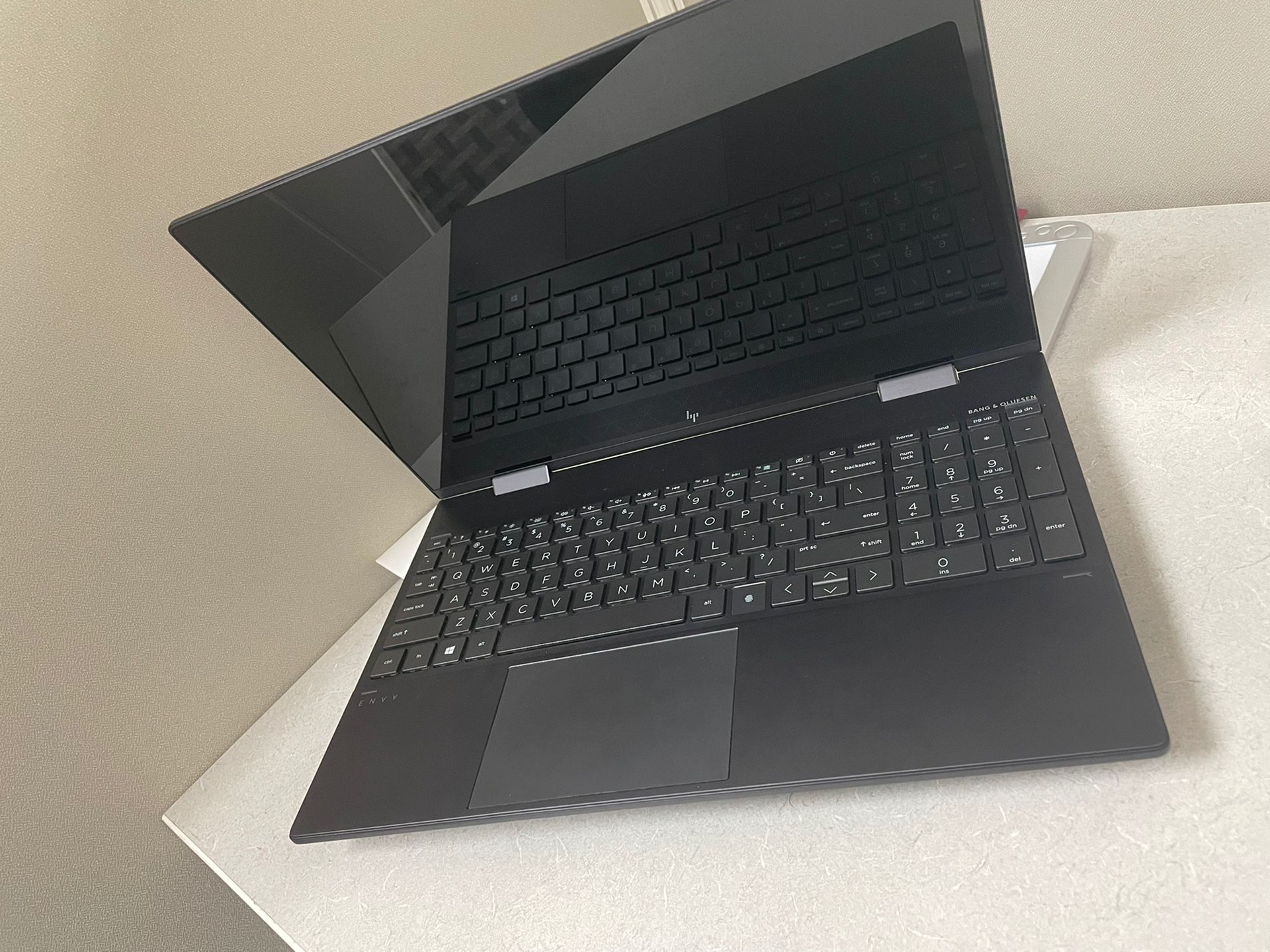 HP Envy X360 15 Inch 32gb Ram 500gb SSD Ryzen 7 4700U 15m-ee0023dx