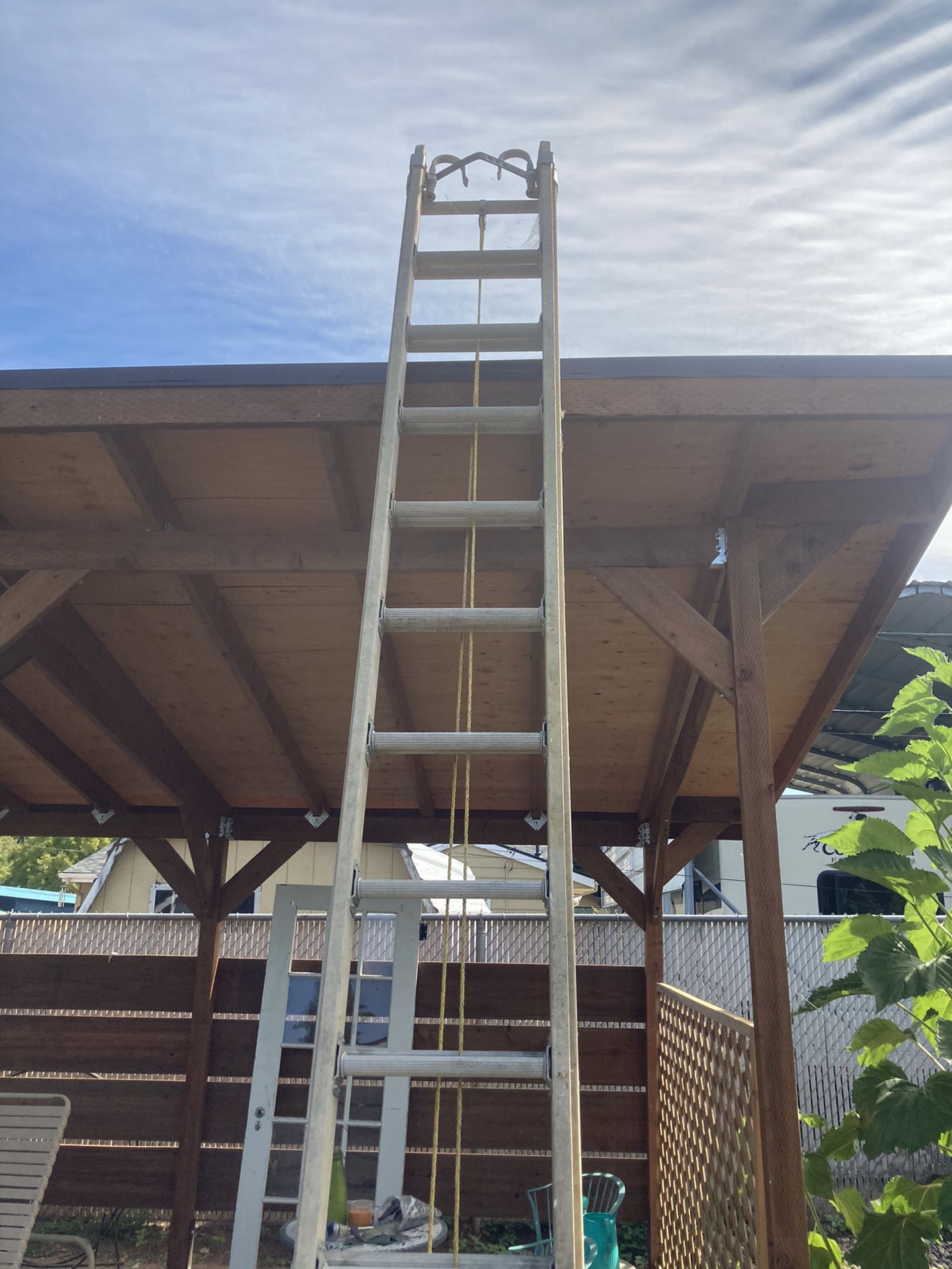 28ft fiberglass extension ladder