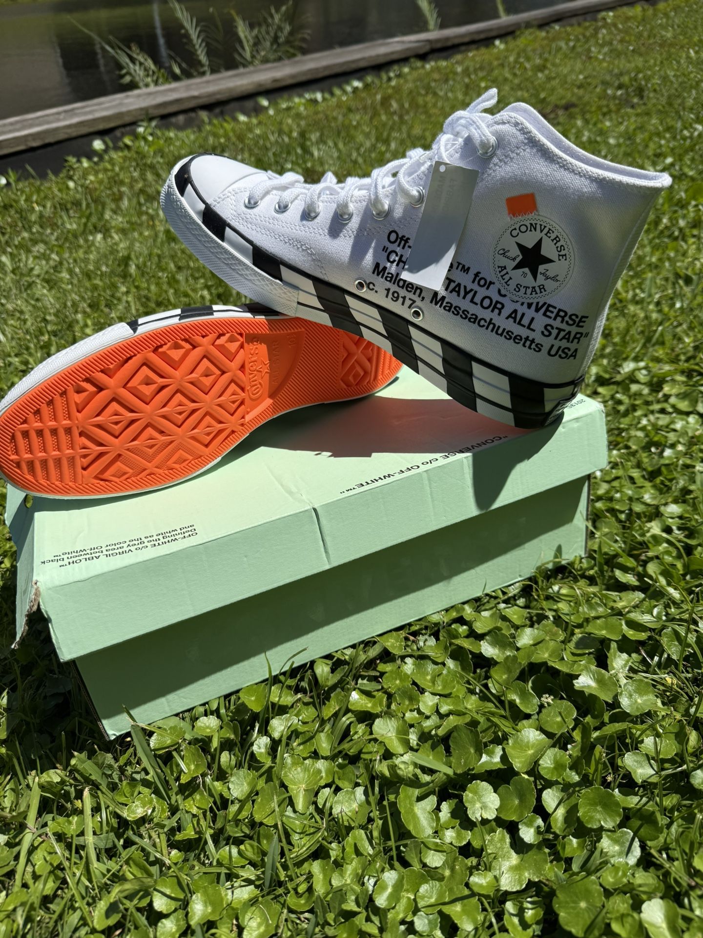 DS Off-White Converse SZ 10.5 Men’s