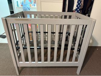 Baby crib