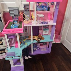 Barbie/doll House
