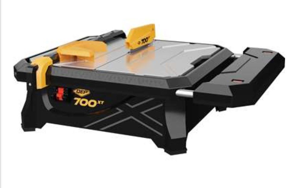 QEP 700XT 3/4 HP Wet Tile Saw with 7 in. Blade and Table Extension