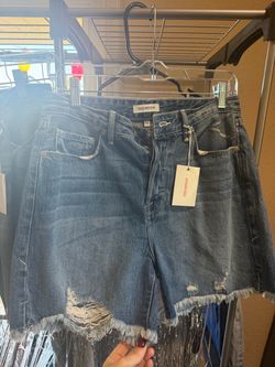 Good American shorts size 2