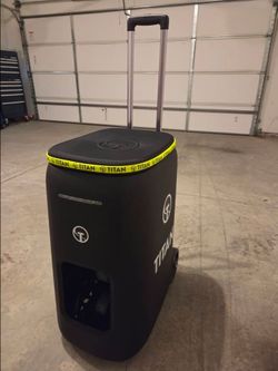 Titan One Pickleball Machine