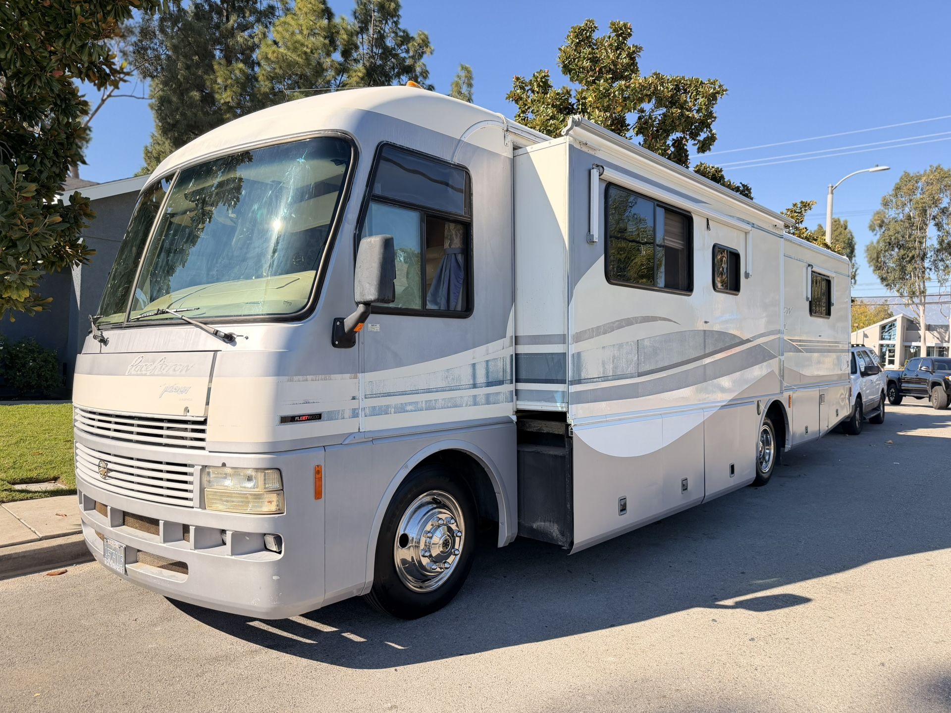 1999 Fleetwood Pace Arrow