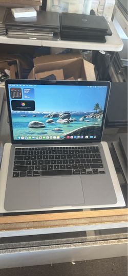 MacBook Air M1 16GB RAM 256GB SSD