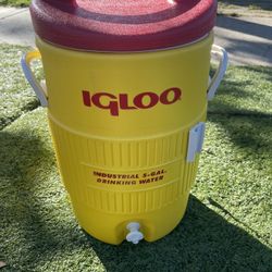 Igloo 5 Gallon Cooler 