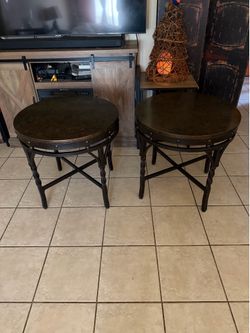 2 Side Tables