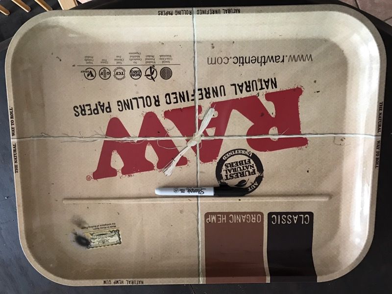 Raw rolling tray