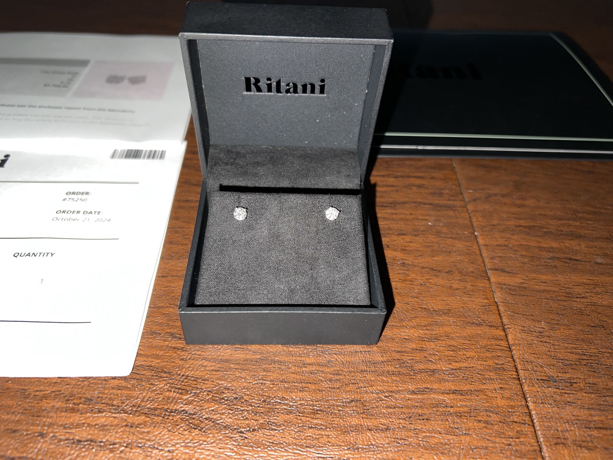 Ritani Natural Diamond Studs Earrings