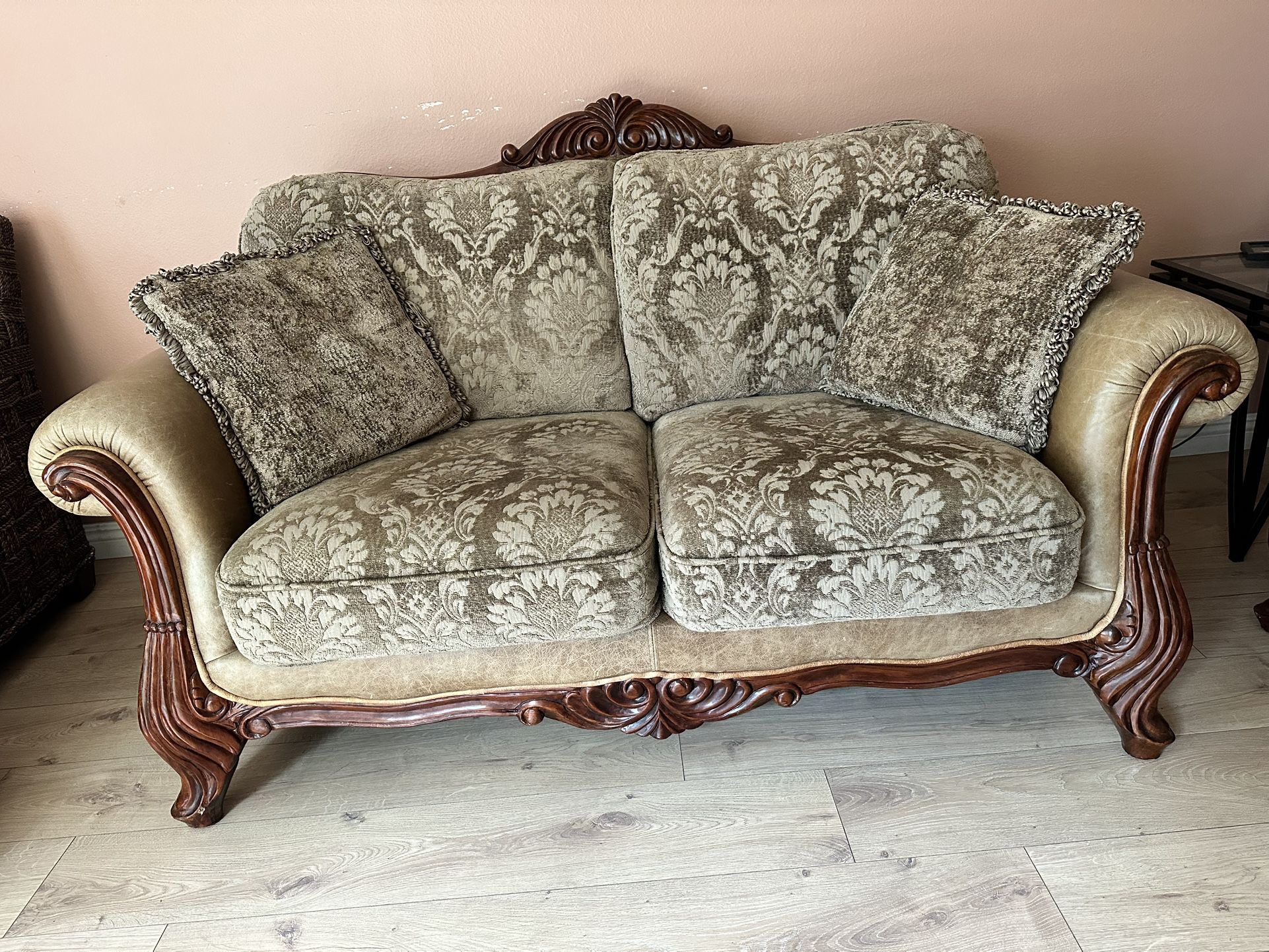 Red Wood Love Seat