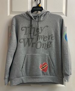 Brand new Men’s Heather grey sweatshirt size M