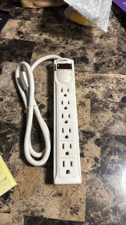 Electrical power plug bar