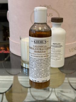 Kiehl's Since 1851  Calendula Herbal Extract Alcohol Free Toner🤎