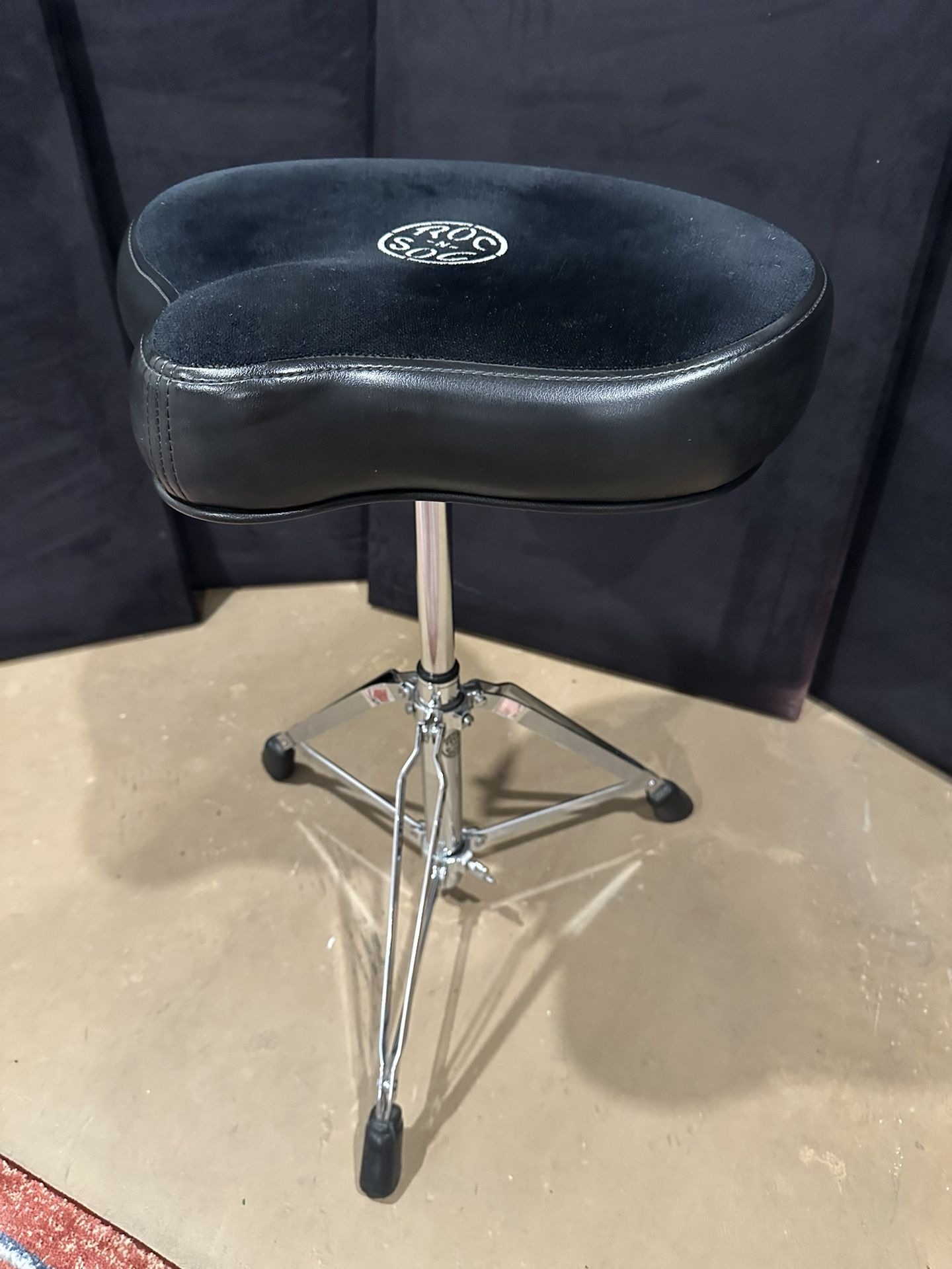 Roc-N-Soc Nitro Drum Throne with Original Saddle - Black