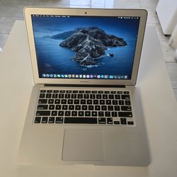 Apple Macbook Air - Like New