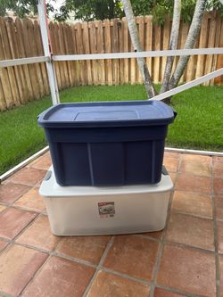 Large Rough Neck and Sterilite Plastic Storage Totes Set of 2
