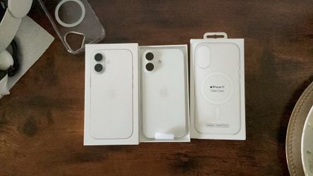 iPhone 17 and Official Apple clear case