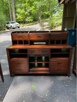 Hooker Furniture Danforth 4-Piece Executive Office Desk Set with Leather Tops