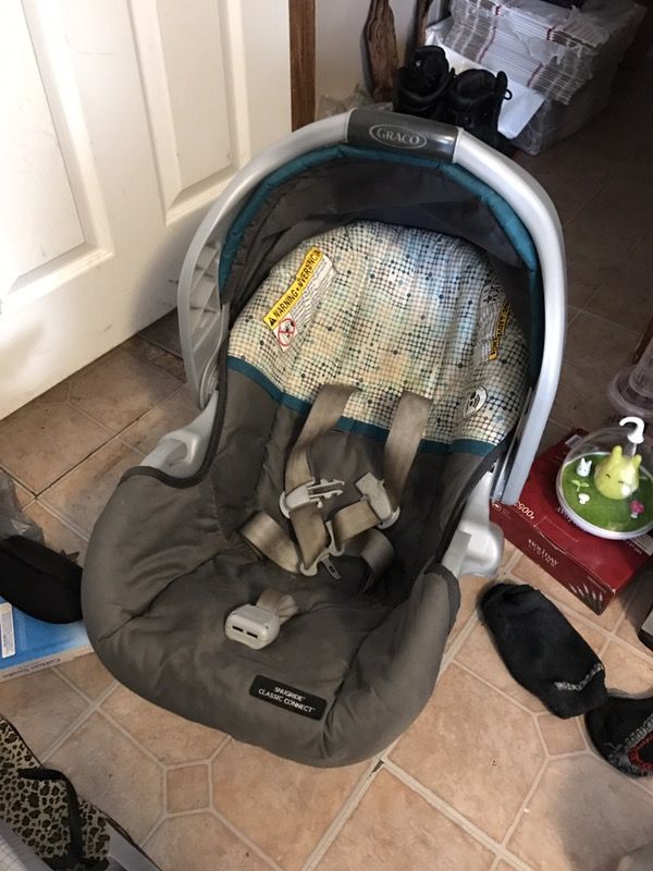 Graco SnugRide 22 Classic Connect Infant Carrier Baby Car Seat