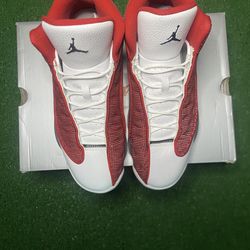 Air Jordan retro 13 red flint size 10.5 in great condition with shoe box.