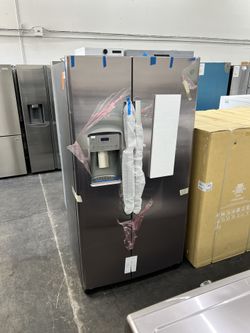 GE Counter Depth Refrigerator in stainless steel GZS22IYNYHFS